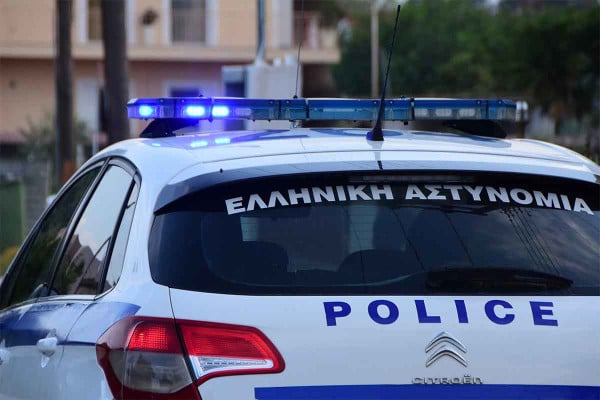 Ασπρόπυργος: 13 συλλήψεις σε επιχείρηση της ΕΛΑΣ - Βρήκαν καραμπίνες, φυσίγγια και 230μ. καλωδίων για να κλέβουν ρεύμα
