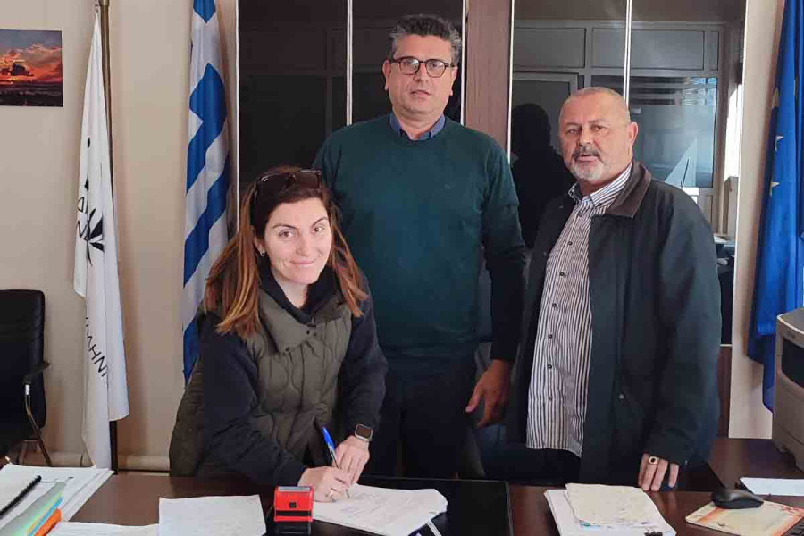Δήμος Ανδραβίδας-Κυλλήνης: Υπεγράφη η σύμβαση για νέες παιδικές χαρές και παρεμβάσεις σε υπάρχουσες