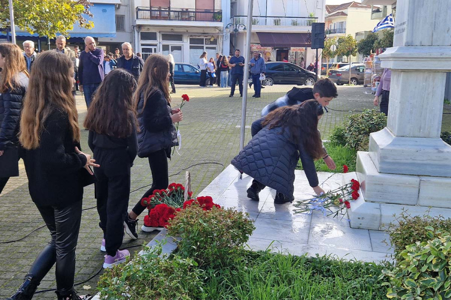 Τιμή στην Επέτειο του Πολυτεχνείου από τον Δήμο Πηνειού