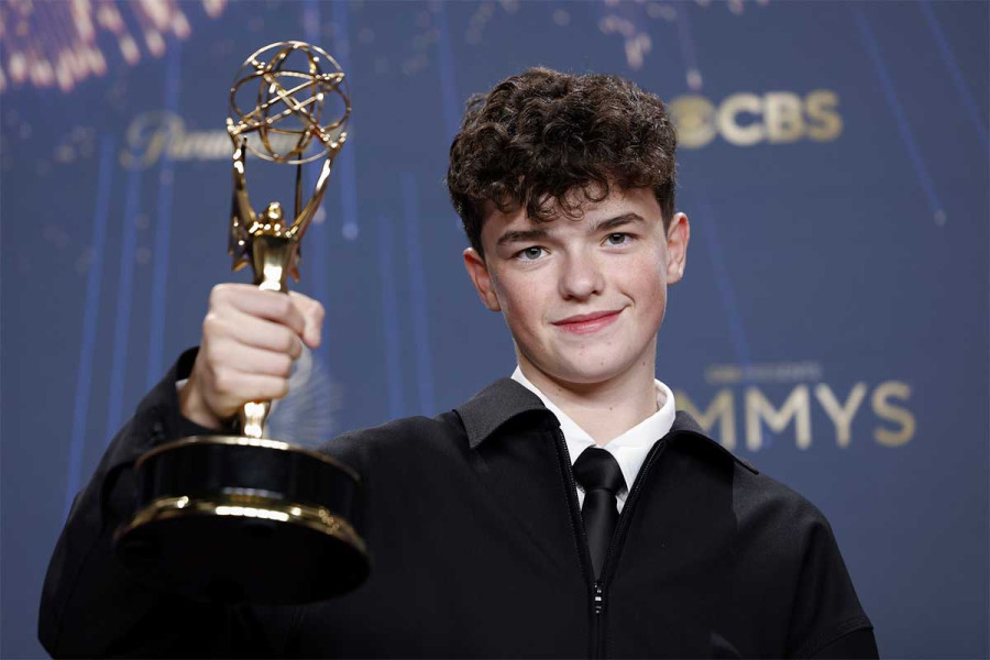 Emmy 2025: Ο Owen Cooper ο νεαρότερος νικητής στην ιστορία - Σάρωσαν «The Studio» και «The Pitt»