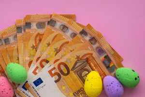 Δώρο Πάσχα 2026: Πληρώνεται την ερχόμενη εβδομάδα - Τι να κάνετε αν δεν το λάβετε