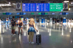 Lufthansa: «Κόβει» 20.000 πτήσεις λόγω της ραγδαίας αύξησης του κόστους των καυσίμων