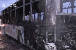 Θεσσαλονίκη: Φωτιά σε λεωφορείο στη Σίνδο - Αναφορές για πρόβλημα στον κινητήρα