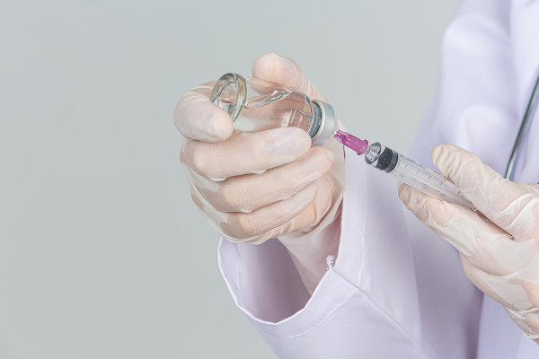 Moderna – Merck: Μετά από 100 χρόνια αποτυχιών, το εμβόλιο κατά του καρκίνου δημιουργεί προσδοκίες