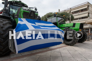 Πύργος: Στην πλατεία οι αγροτοκτηνοτρόφοι με τρακτέρ και αγροτικά για την απεργία