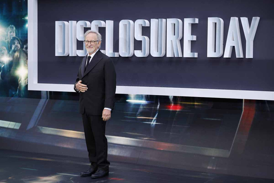 Θριαμβευτικό ξεκίνημα στο box office για το «Disclosure Day» του Σπίλμπεργκ