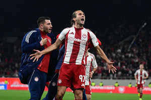 Ολυμπιακός: Σοκ με Γιαζίτζι, υπέστη ξανά ρήξη χιαστού