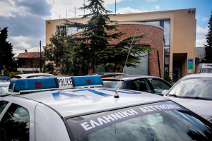 Πάτρα: 12χρονοι έκλεψαν αντικείμενα αξίας από γυναίκα - Εξιχνιάστηκε η υπόθεση από τους άνδρες της ΕΛΑΣ