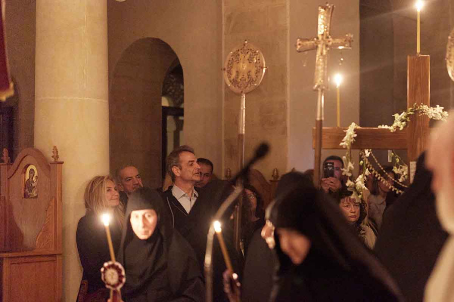 Πού θα κάνουν Πάσχα οι πολιτικοί αρχηγοί - Στα Χανιά ο πρωθυπουργός