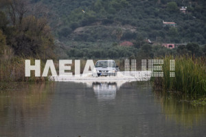 Ζαχάρω: Πλημμύρισαν σπίτια στον Καϊάφα - Χωρίς διέξοδο τα νερά της λίμνης