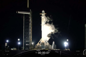 SpaceX: Με επιτυχία η εκτόξευση αμερικανικού διαστημικού μη επανδρωμένου στρατιωτικού αεροσκάφους