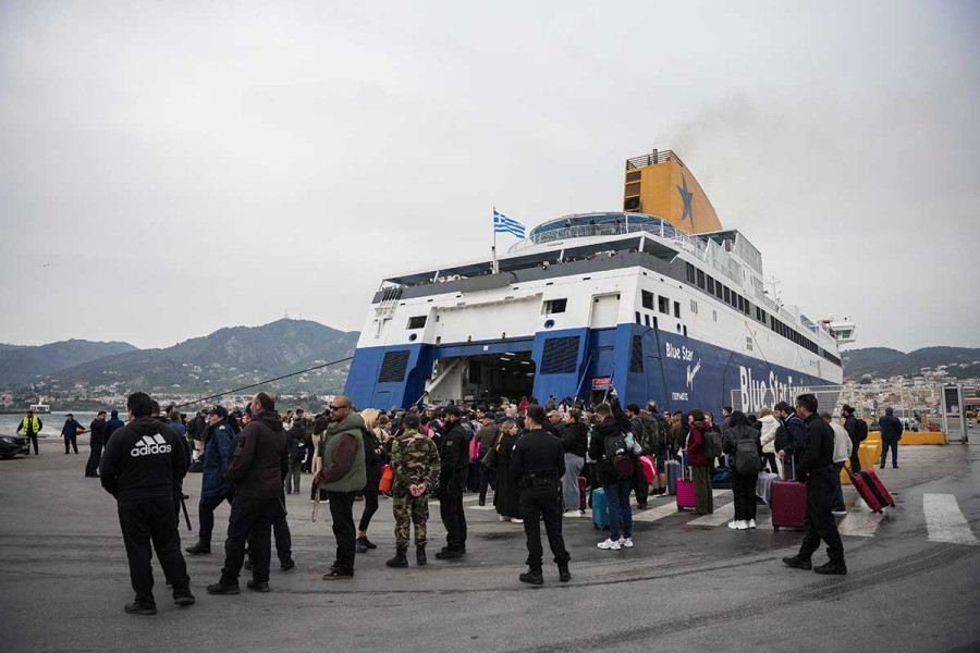 Λύθηκε το μπλόκο των κτηνοτρόφων στο λιμάνι της Μυτιλήνης: Κανονικά η κίνηση φορτηγών - εμπορευμάτων