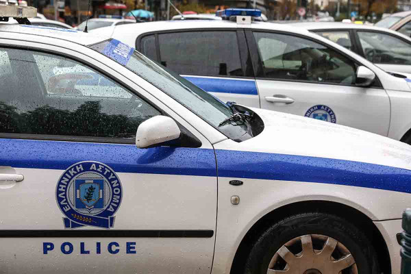 Απατεώνας που απέσπασε 400.000 ευρώ από ηλικιωμένη στη Βοιωτία