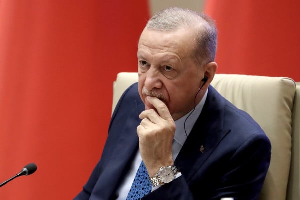 Το πρώτο μήνυμα Ερντογάν μετά τον σεισμό: «Παρακολουθούμε στενά τις εξελίξεις»