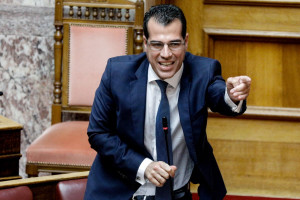 Ο Θάνος Πλεύρης νέος υπουργός Μετανάστευσης - Τρεις νέοι υφυπουργοί