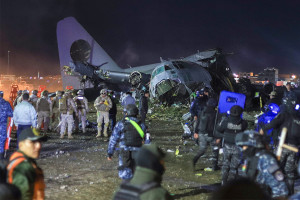 Βολιβία: Τουλάχιστον 20 οι νεκροί από συντριβή πολεμικού αεροσκάφους - Έπεσε πάνω σε αυτοκινητόδρομο