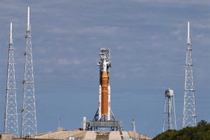 Artemis II: Αναβάλλεται λόγω διαρροής καυσίμου η αποστολή της NASA γύρω από τη Σελήνη
