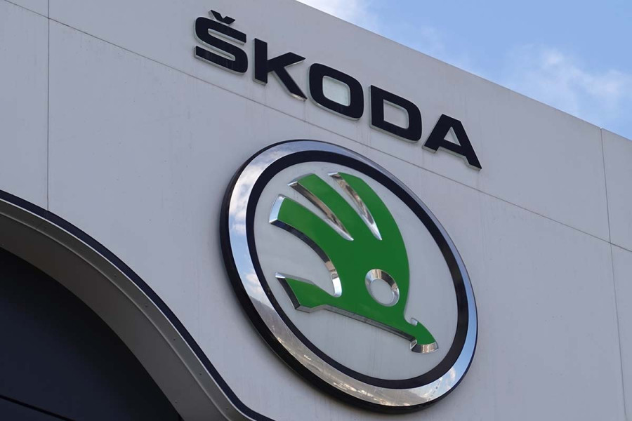 Η Skoda ετοιμάζει νέο Karoq με υβριδική plug-in τεχνολογία