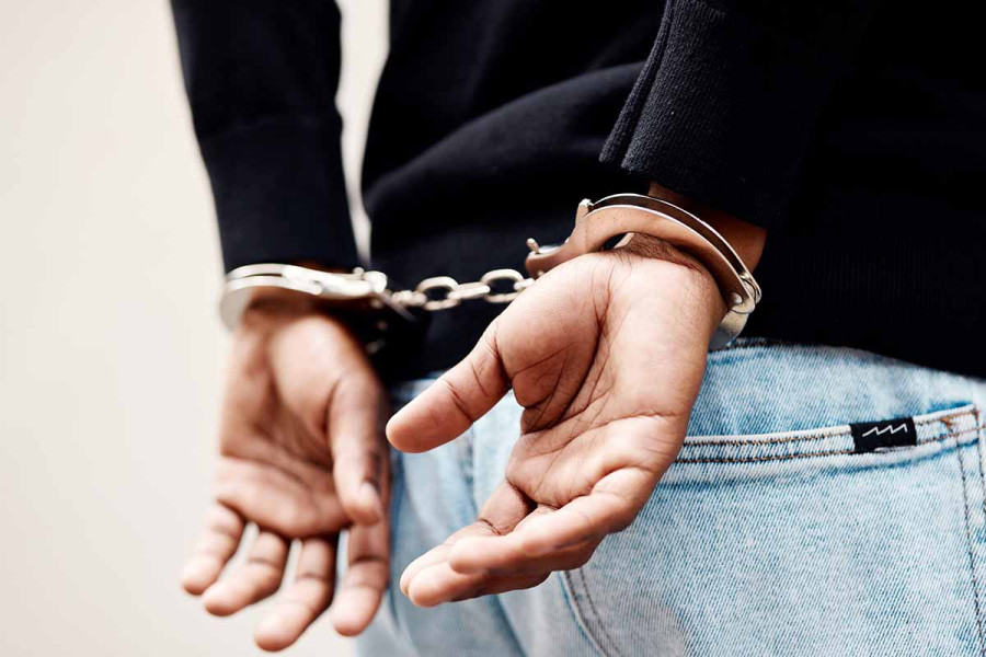 Θεσσαλονίκη: 45χρονη μητέρα άφησε μόνο στο σπίτι το 4χρονο παιδί της για δύο ώρες και συνελήφθη