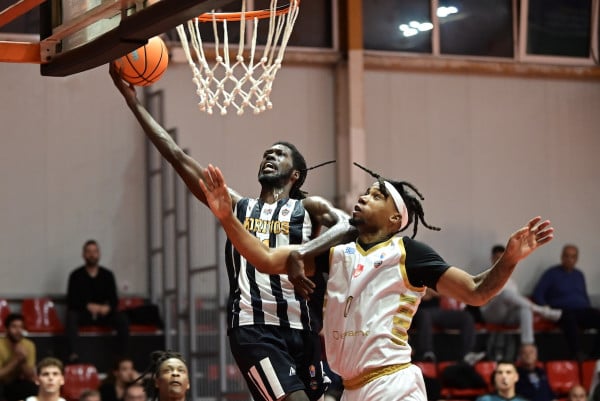 Elite League: Νέα ήττα του Κοροίβου 77-70 από τον Πανερυθραϊκό με παράπονα για τη διαιτησία