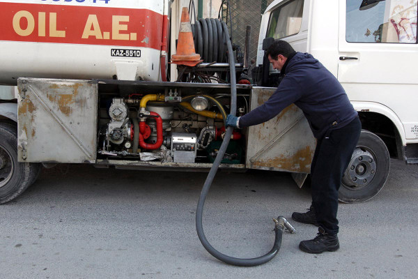 Πετρέλαιο θέρμανσης: Οριζόντια επιδότηση και «πλαφόν»