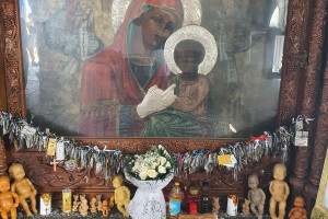 Τάματα στην Ιερά Μονή Παναγίας Τσαμπίκας