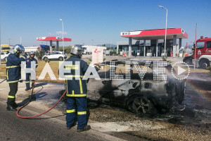 Ν. Μανωλάδα: Τζιπ καταστράφηκε ολοσχερώς από πυρκαγιά έξω από βενζινάδικο