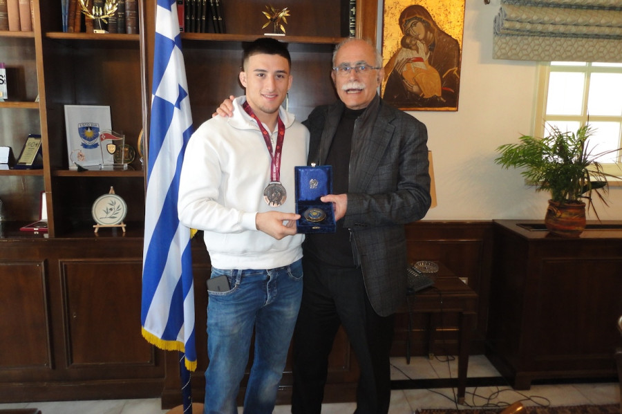 Συνάντηση του Δημάρχου Πύργου με τον Αρίωνα Κολιτσόπουλο
