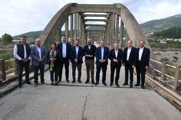 Ξεκινά το έργο αποκατάστασης της ιστορικής Γέφυρας του Μόρνου από τις Περιφέρειες Στερέας και Δυτ. Ελλάδας
