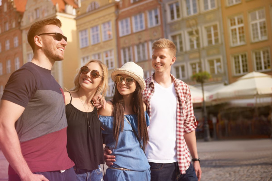 Youth Pass: Περισσότερες από 66.000 αιτήσεις για την ψηφιακή χρεωστική κάρτα των 150 ευρώ