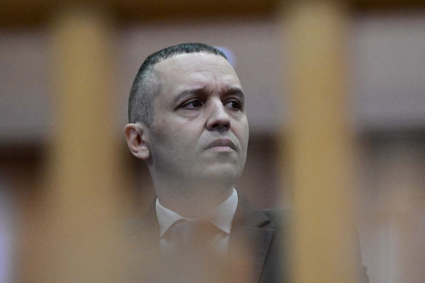 Αποφυλακίστηκε ο Ηλίας Κασιδιάρης: Οι πρώτες δηλώσεις του έξω από τη φυλακή