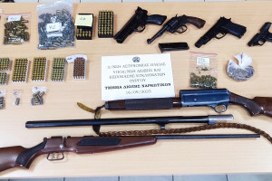 Πύργος: 36χρονος και 65χρονος είχαν φυτεία χασίς και όπλα στο Ντόμπρινο Λαστείκων