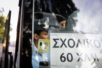 Χανιά: Στο αυτόφωρο οδηγός και συνοδός στο λεωφορείο του ΚΤΕΛ όπου έμειναν κλειδωμένα τα δύο 4χρονα