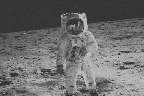 Η NASA σχεδιάζει να δοκιμάσει φωτιά στη Σελήνη ενόψει μελλοντικών αποστολών
