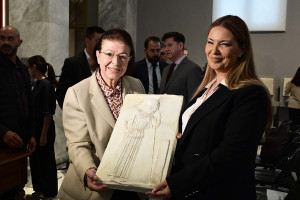 Επέστρεψαν στην Ελλάδα 22 αρχαιότητες από το Ισραήλ - Μενδώνη: «Θεμελιώδης ευθύνη η προστασία τους»