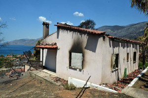 Επτά στα 10 κτήρια κρίθηκαν μη κατοικήσιμα ή επικίνδυνα μετά τις αυτοψίες στη Δυτ. Αττική