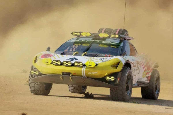 Ηλεκτρικό supercar για την έρημο