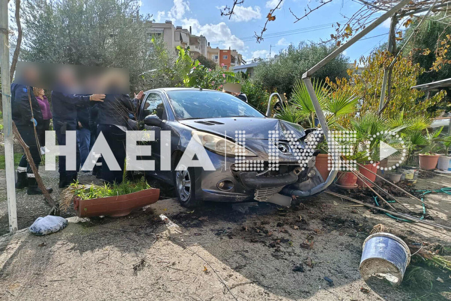 Πύργος: “Τρελή” πορεία για αυτοκίνητο που κατέληξε σε αυλή