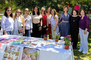 Ενημερωτικό Περίπτερο για τον Μητρικό Θηλασμό στο Πάρκο Μπελογιάννη για την γιορτή της Μητέρας