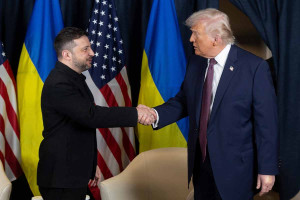 Συνάντηση μιας ώρας είχαν Τραμπ και Ζελένσκι στο Νταβός, «ο πόλεμος πρέπει να τελειώσει» είπε ο Αμερικανός πρόεδρος