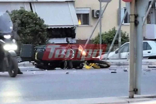 Σοβαρό τροχαίο στην Πάτρα: ΙΧ “απογείωσε” μοτοσικλετιστή – Μεταφέρθηκε στο νοσοκομείο