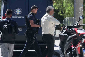 Προφυλακιστέος ο δημοτικός υπάλληλος για τους εμπρησμούς στην Παλλήνη: «Πιάσατε λάθος άνθρωπο»