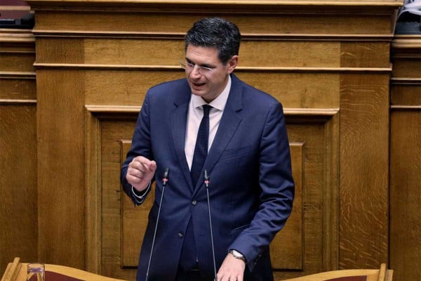Καλαματιανός: Βιώσιμη ρύθμιση οφειλών στον ΕΦΚΑ με 120 δόσεις