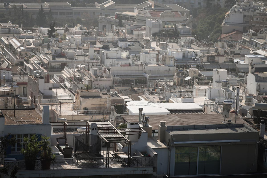«Βράζουν» έως και στους 38 βαθμούς Κελσίου τα ελληνικά σπίτια - Τι αποκαλύπτει έρευνα της Greenpeace