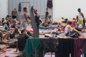 Βουλιάζει η Κρήτη από παράτυπους μετανάστες - Συνεχίζονται οι προσπάθειες αποσυμφόρησης