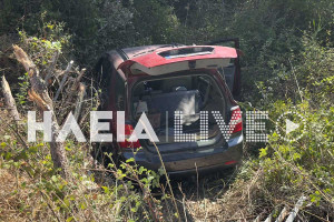 Πύργος: Αυτοκίνητο κατέληξε σε αυλάκι στην οδό Κατακόλου