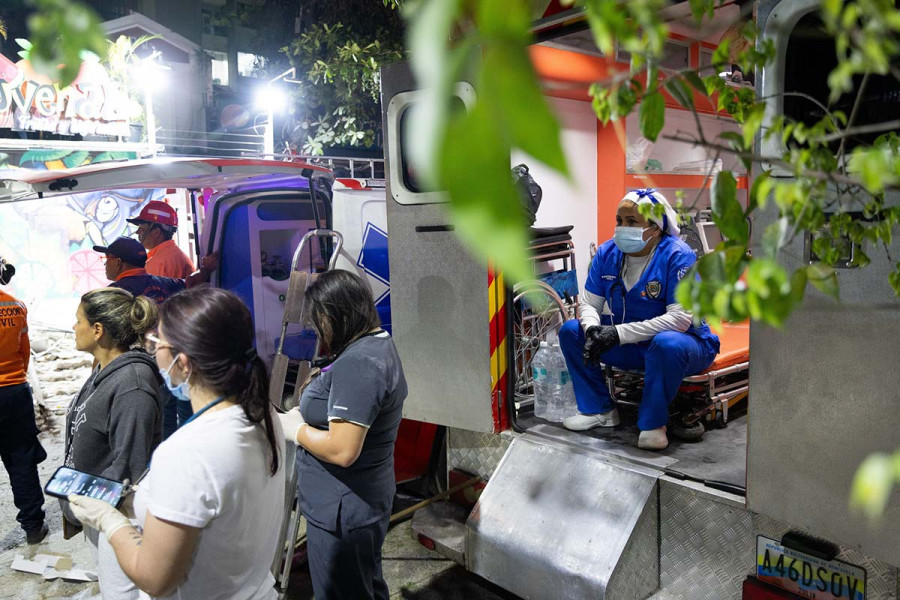 Πλησιάζουν τους 600 οι νεκροί από το σεισμό στη Βενεζουέλα - Αγωνία στα συντρίμμια