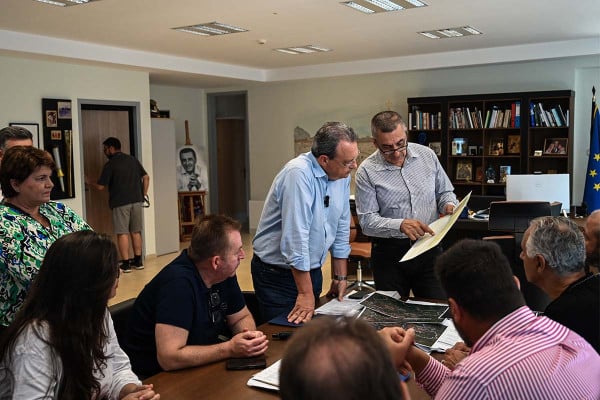 Φάμελλος: Σοβαρή ανησυχία από την ανεπάρκεια της κυβέρνησης για την ευλογιά των αιγοπροβάτων