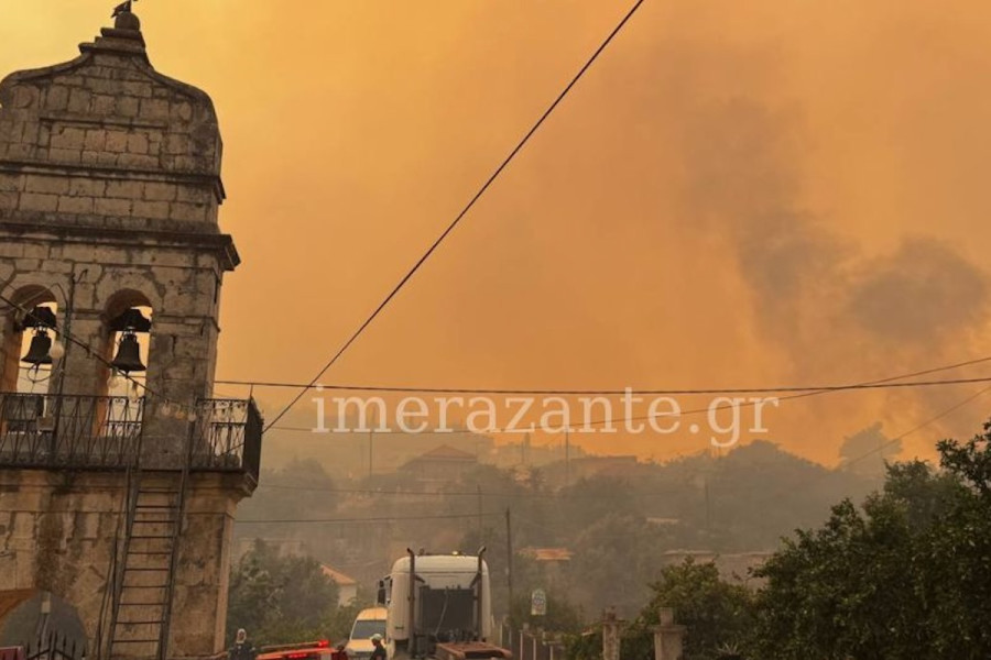 Ζάκυνθος: Πολλά τα μέτωπα της φωτιάς – Στάχτη περίπου 15 χιλιάδες στρέμματα σύμφωνα με τις πρώτες εκτιμήσεις (upd)
