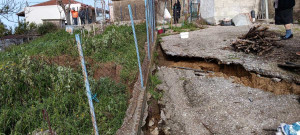 Πηνεία: Σε οριακό σημείο η κατολίσθηση στο Μαζαράκι - Απειλούνται σπίτια